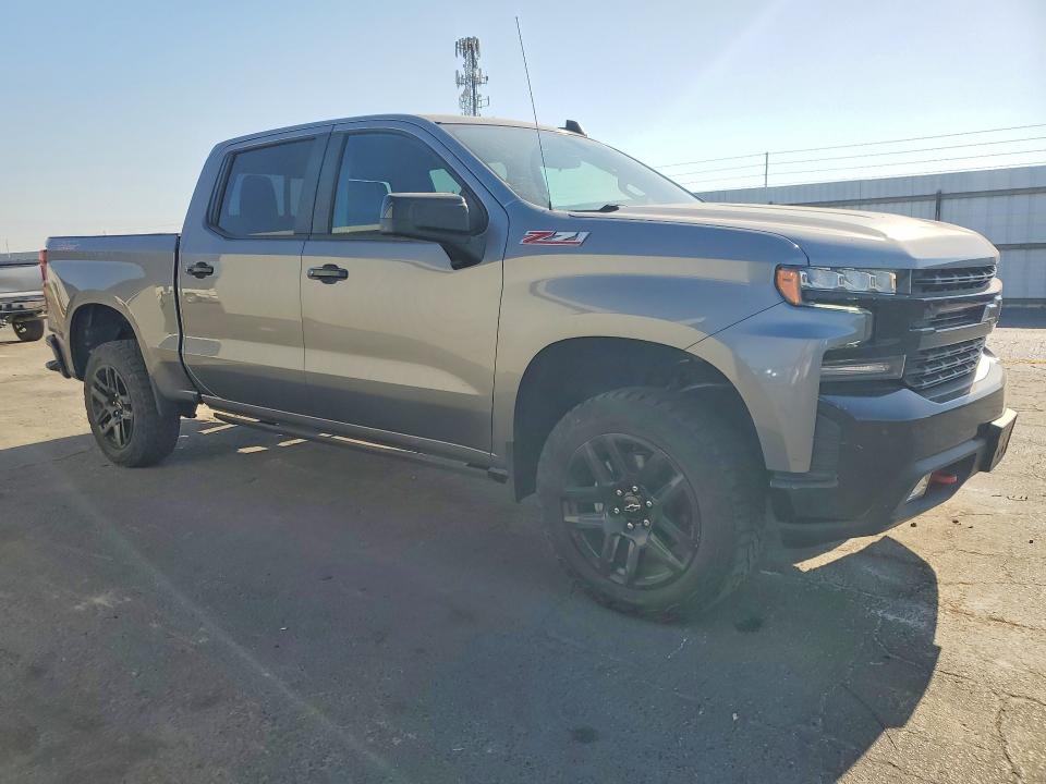 2021 Chevrolet Silverado VIN 1GCPYFED6MZ222257 COPART salvage auction — VANDALISM, Salvage Title, sold $23,700 on 2026-08-20 (photo 4)