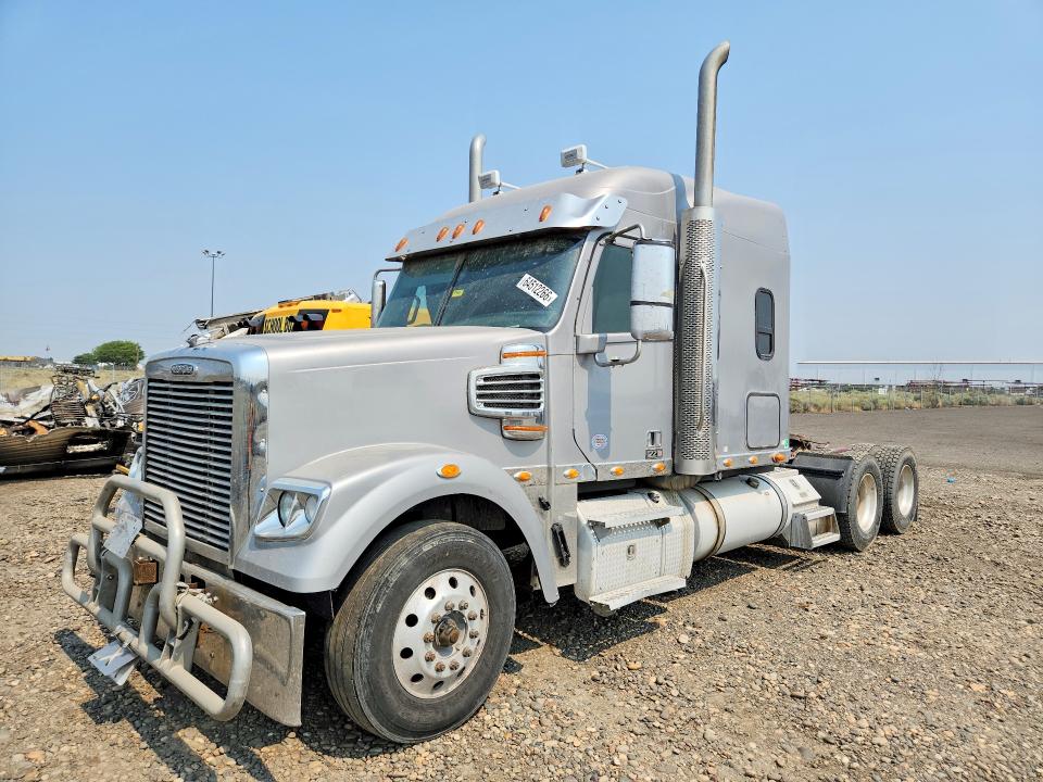 2020 Freightliner Unknown VIN 3AKJGNDR4LDLT0556 COPART salvage auction — MINOR DENT/SCRATCHES, CT, sold $15,700 on 2026-08-27 (photo 1)