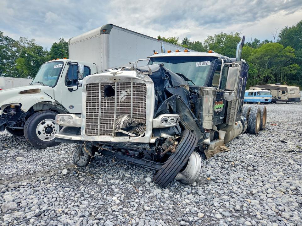2026 Peterbilt 589 VIN 1XPED49XXTD790596 — COPART salvage auction photo