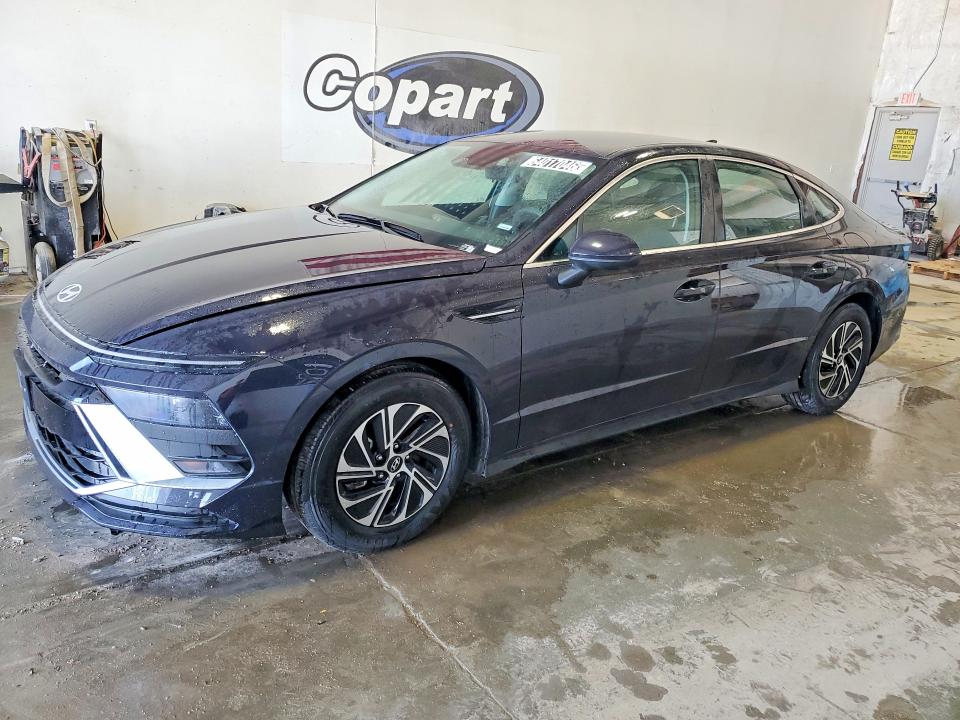 2026 Hyundai Sonata hybrid VIN KMHL24JJ9TA157591 — COPART salvage auction photo