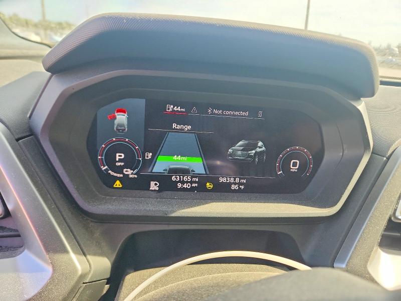 2022 Audi Q4 e-tron VIN WA1H2BFZ9NP013997 COPART salvage auction — FRONT END, Fl - Certificate Of Destruction, sold $10,700 on 2026-09-10 (photo 9)