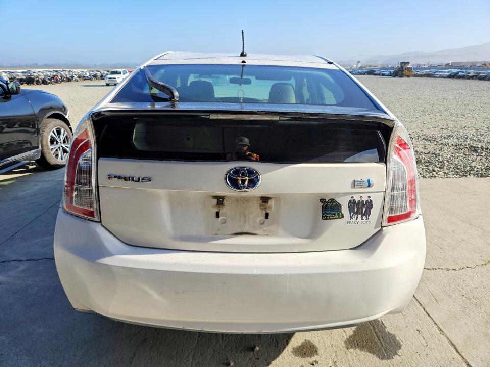 2012 Toyota Prius VIN JTDKN3DUXC1544965 COPART salvage auction — FRONT END, CA - SALVAGE CERTIFICATE, sold $2,800 on 2026-08-20 (photo 6)