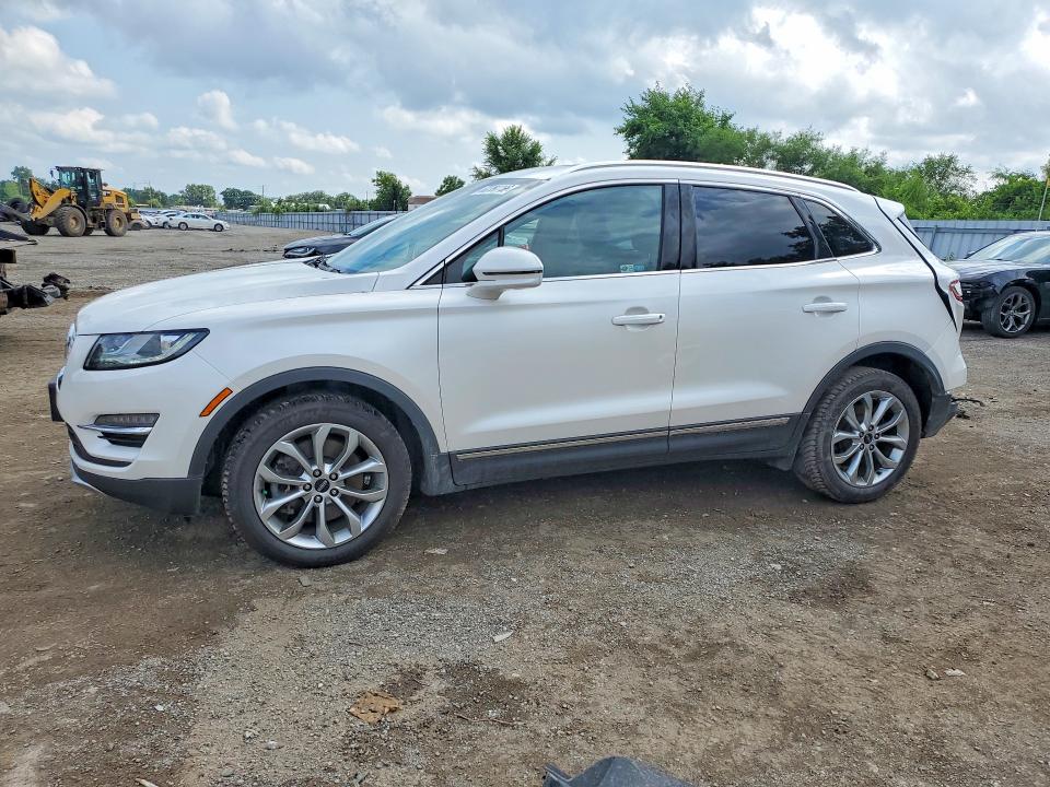 2019 Lincoln Mkc VIN 5LMCJ2D97KUL37901 — COPART salvage auction photo