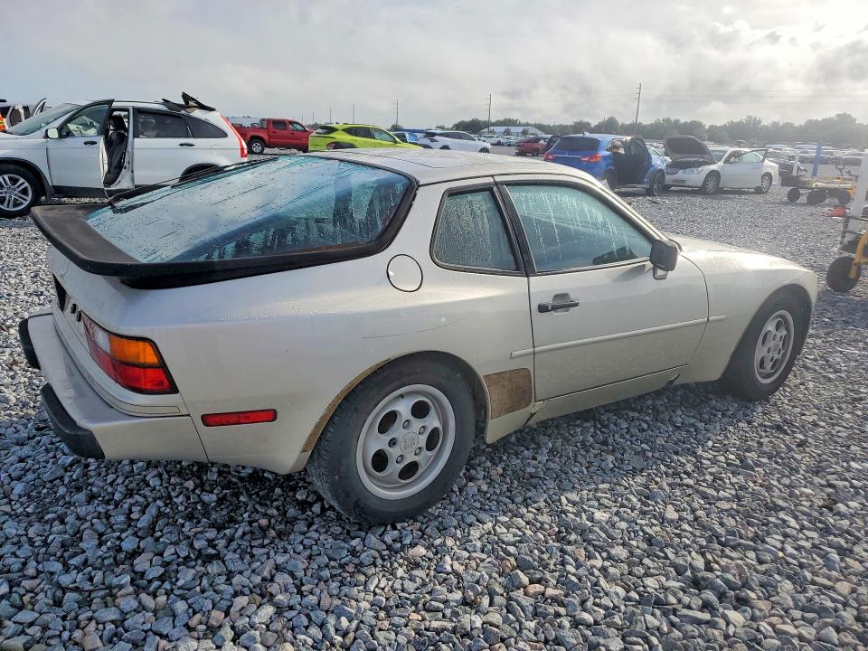 1987 Porsche 944 VIN WP0AB0946HN475879 COPART salvage auction — SIDE, NJ - CERTIFICATE OF TITLE, sold $575 on 2026-08-11 (photo 3)