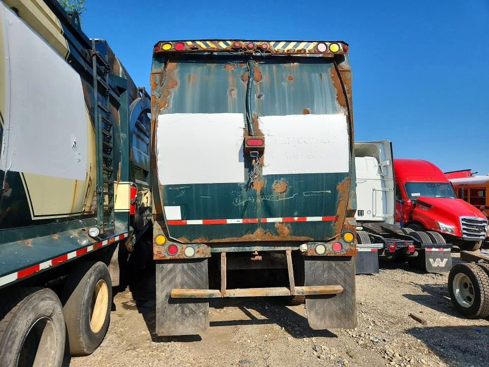 2007 VIN 1M2AC08C87M014463 COPART salvage auction — STRIPPED, FL - CERTIFICATE OF DESTRUCTION, sold $450 on 2026-09-17 (photo 6)