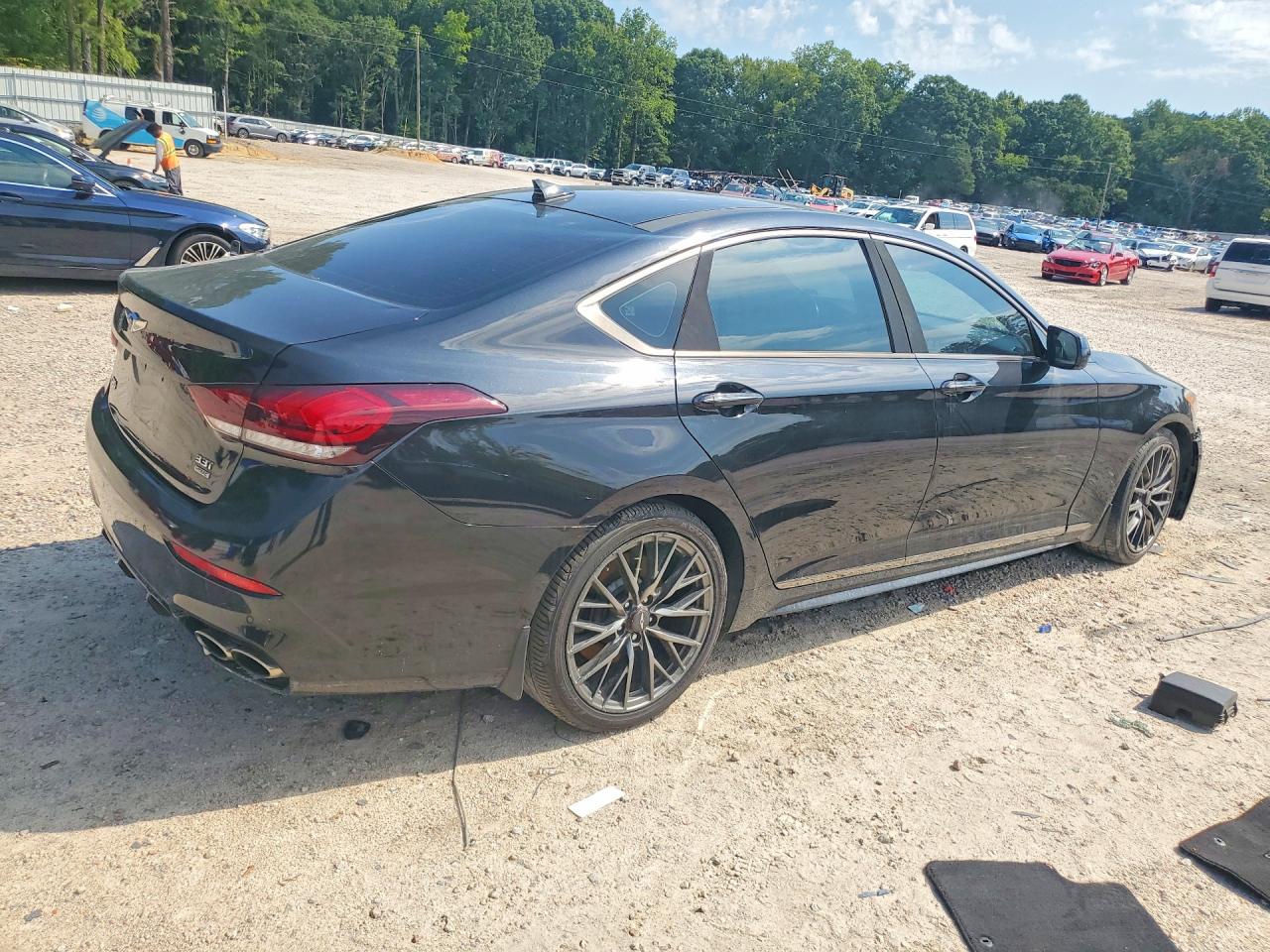 2018 Genesis G80 VIN KMHGN4JB9JU241309 COPART salvage auction — Mechanical, VA - DEALER ONLY CLEAN TITLE, sold $6,100 on 2026-09-09 (photo 4)