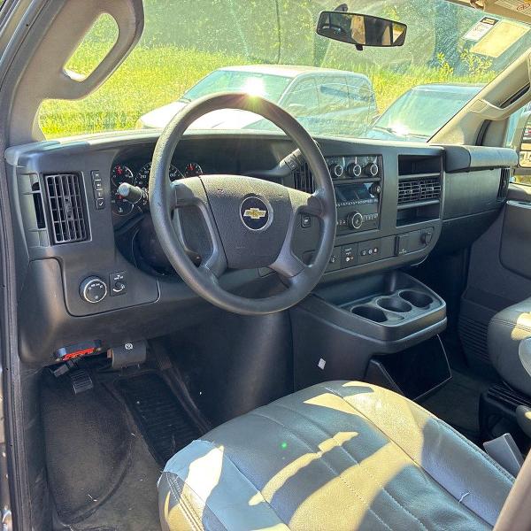 2017 Chevrolet Express 2500 VIN 1GAWGEFF0H1252716 COPART salvage auction — NORMAL WEAR, CT - CERTIFICATE OF TITLE (P), sold $12,800 on 2026-08-25 (photo 9)