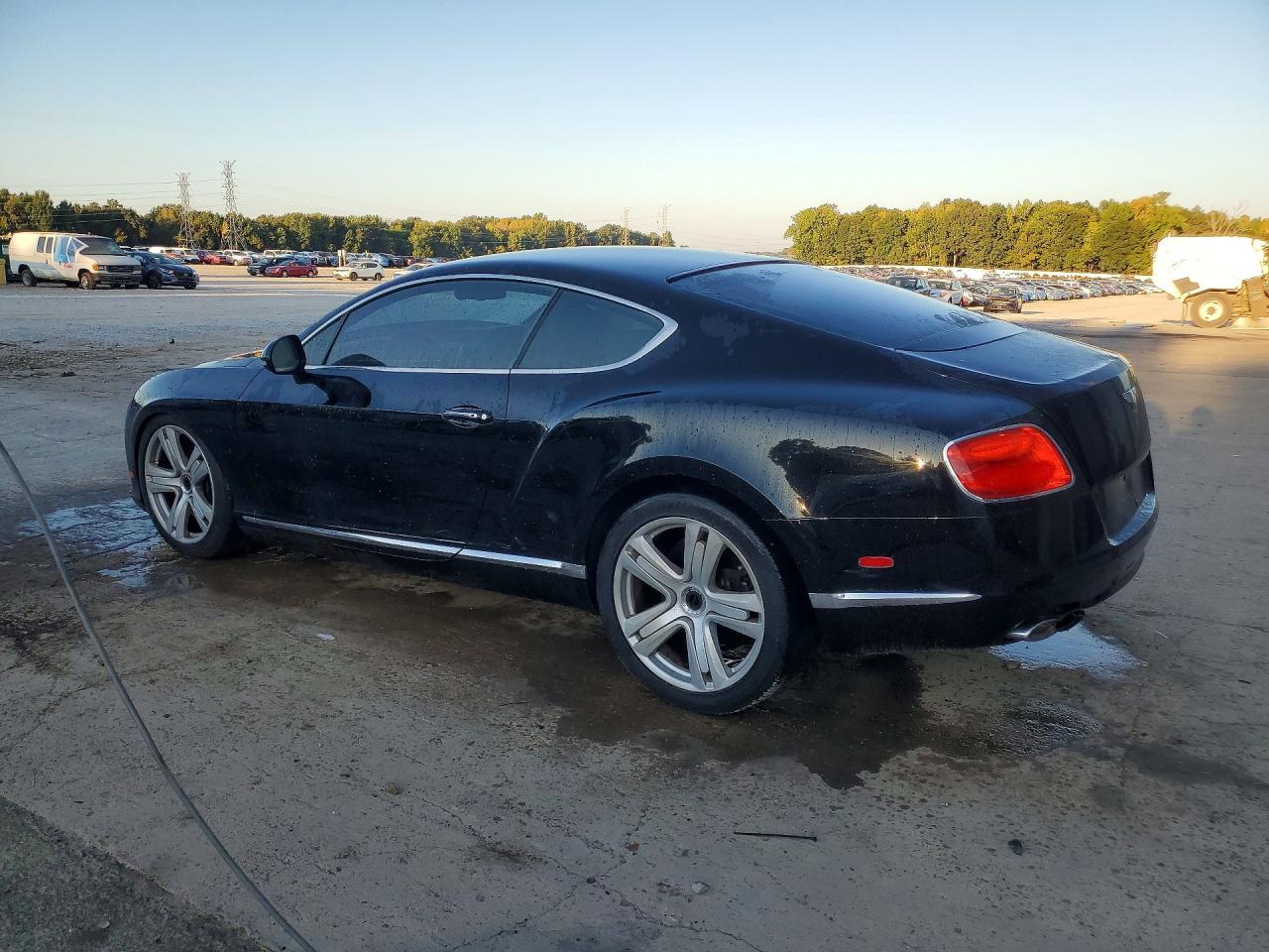 2013 Bentley Continental VIN SCBFT7ZA4DC083347 COPART salvage auction — Normal Wear, Ct - Clean Title, sold $11,400 on 2026-10-09 (photo 2)