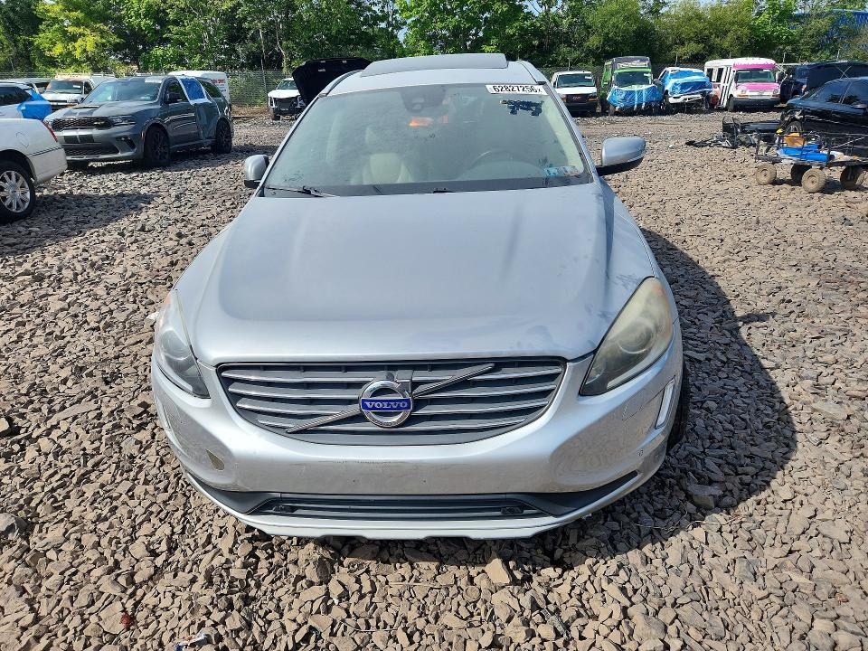 2017 Volvo Xc60 VIN YV440MRUXH2012703 COPART salvage auction — VANDALISM, Pa - Certificate Of Salvage, sold $1,600 on 2026-08-10 (photo 5)