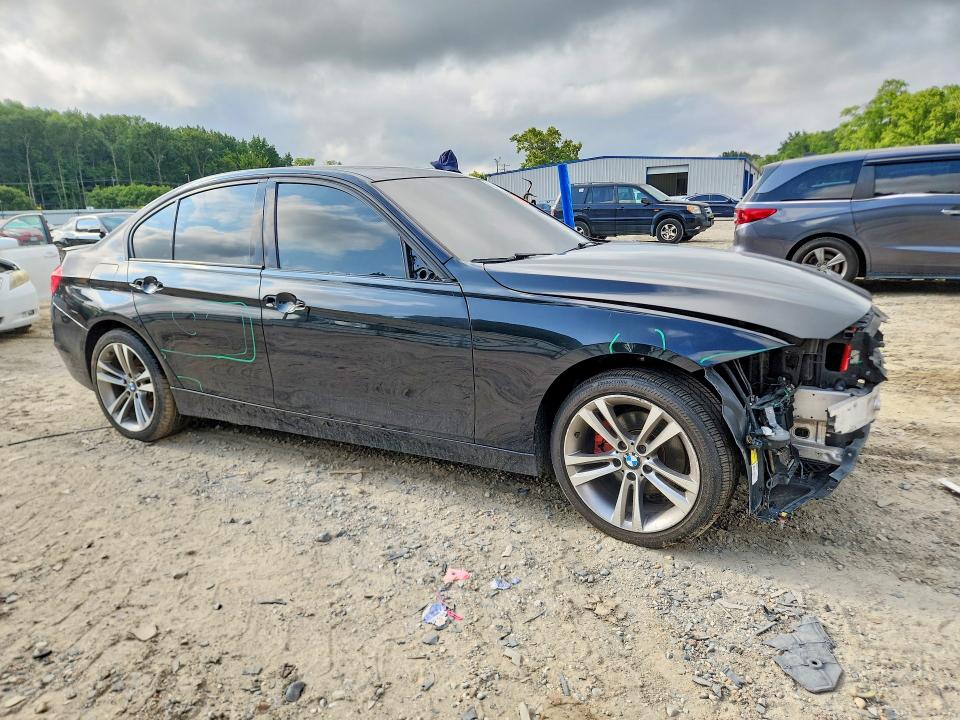 2013 BMW 3er VIN WBA3B3C5XDF535708 COPART salvage auction — FRONT END, Va - Cert Of Title - Salvage, sold $425 on 2026-08-11 (photo 4)