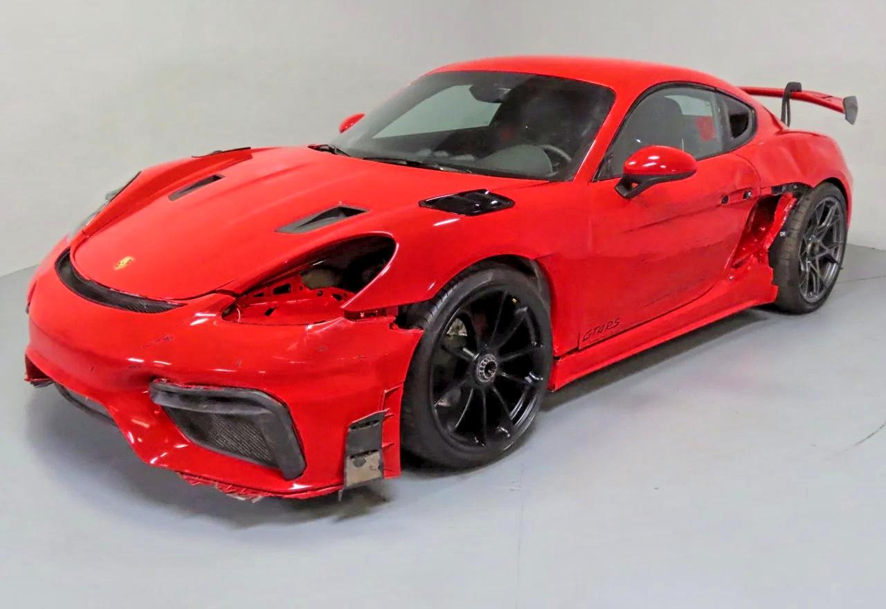 2025 Porsche Cayman VIN WP0AE2A89SK272107 COPART salvage auction — All Over, CT - DIS/DLR/EXP ONLY SALVAGE TITLE (P), sold $66,000 on 2026-08-07 (photo 2)