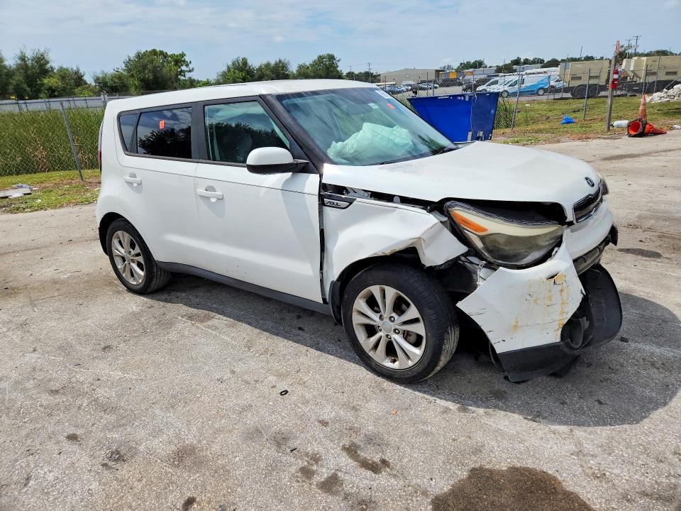 2016 Kia Soul VIN KNDJP3A58G7329011 COPART salvage auction — FRONT END, Fl - Cert Of Title Slvg Rebuildable, sold $475 on 2026-10-09 (photo 4)