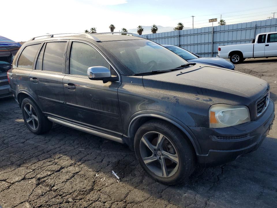 2013 Volvo Xc90 VIN YV4952CF5D1665199 COPART salvage auction — MINOR DENT/SCRATCHES, Ca - Dis/Dlr/Exp Only Clean Title, sold $1,100 on 2026-08-20 (photo 4)