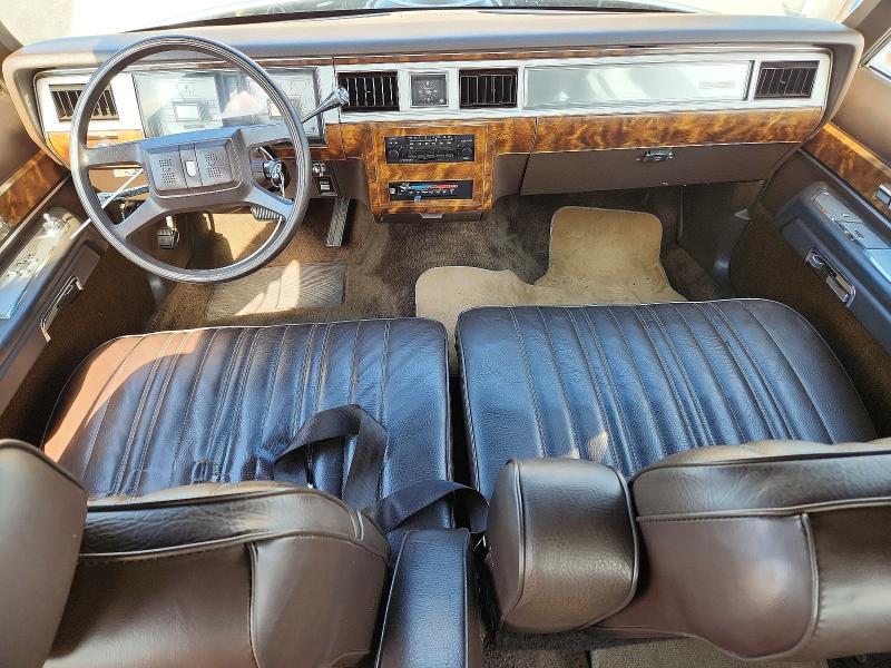 1985 Mercury Grand marquis VIN 2MEBP94F9FX709042 COPART salvage auction — MINOR DENT/SCRATCHES, NJ - DIS/DLR/EXP ONLY CLEAN TITLE, sold $4,700 on 2026-08-25 (photo 8)