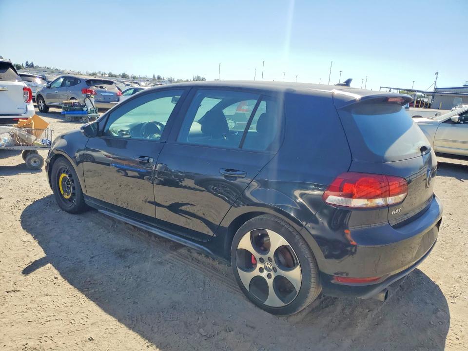 2010 Volkswagen Gti VIN WVWGD9AJ4AW218780 COPART salvage auction — NORMAL WEAR, CA - DIS/DLR/EXP APP FOR DUP CLEAN, sold $425 on 2026-08-18 (photo 2)