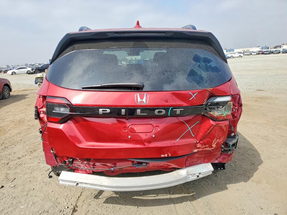 2026 Honda Pilot VIN 5FNYG2H43TB003515 COPART salvage auction — FRONT END, Ca - Salvage Certificate, sold $14,100 on 2026-09-01 (photo 6)