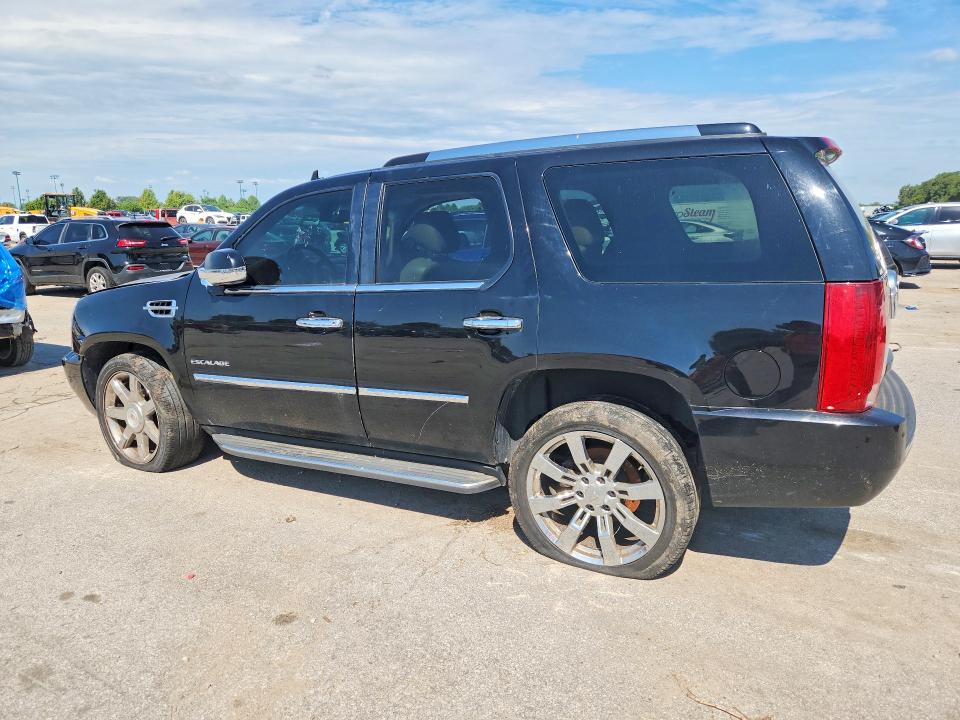 2014 Cadillac Escalade VIN 1GYS4BEF2ER144152 COPART salvage auction — MECHANICAL, Mo - Certificate Of Title, sold $700 on 2026-08-21 (photo 2)
