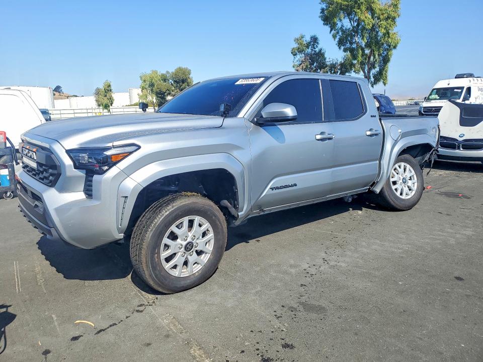 2025 Toyota Tacoma VIN 3TMLB5JN2SM173047 — COPART salvage auction photo