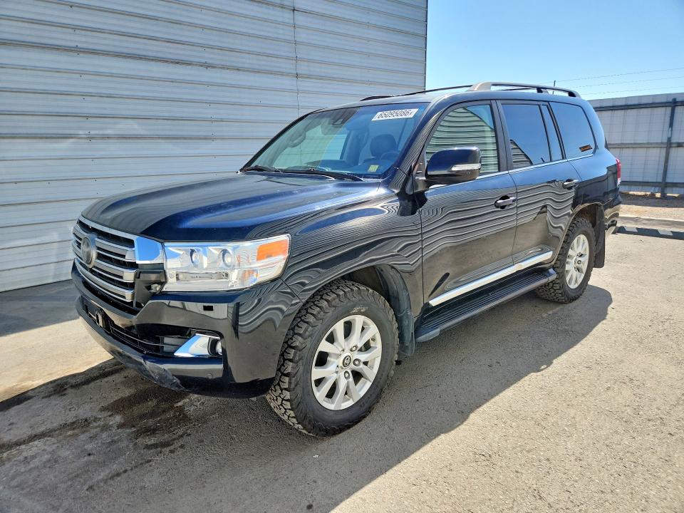 2017 Toyota Land cruiser VIN JTMCY7AJ8H4053104 — COPART salvage auction photo