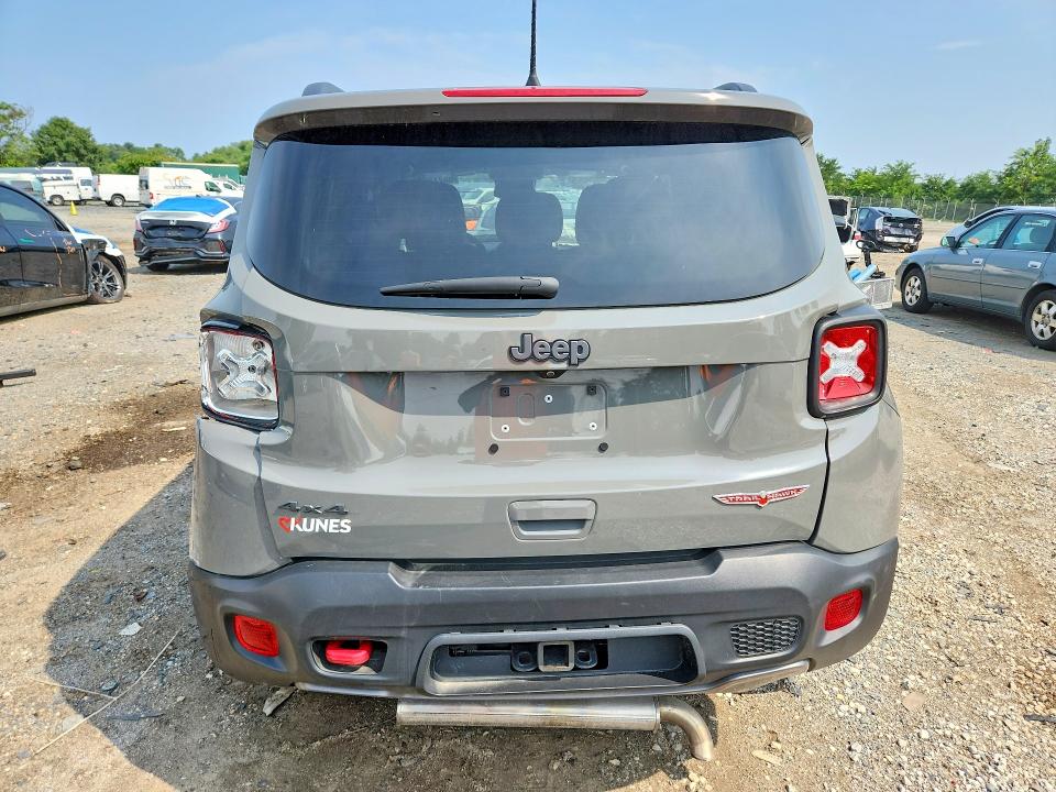 2022 Jeep Renegade VIN ZACNJDC17NPN68775 COPART salvage auction — FRONT END, VA - CERTIFICATE OF TITLE, sold $775 on 2026-08-20 (photo 6)