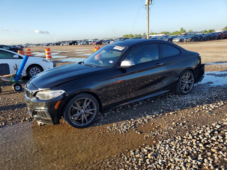 2017 BMW M2 VIN WBA2G1C38HV639562 — COPART salvage auction photo