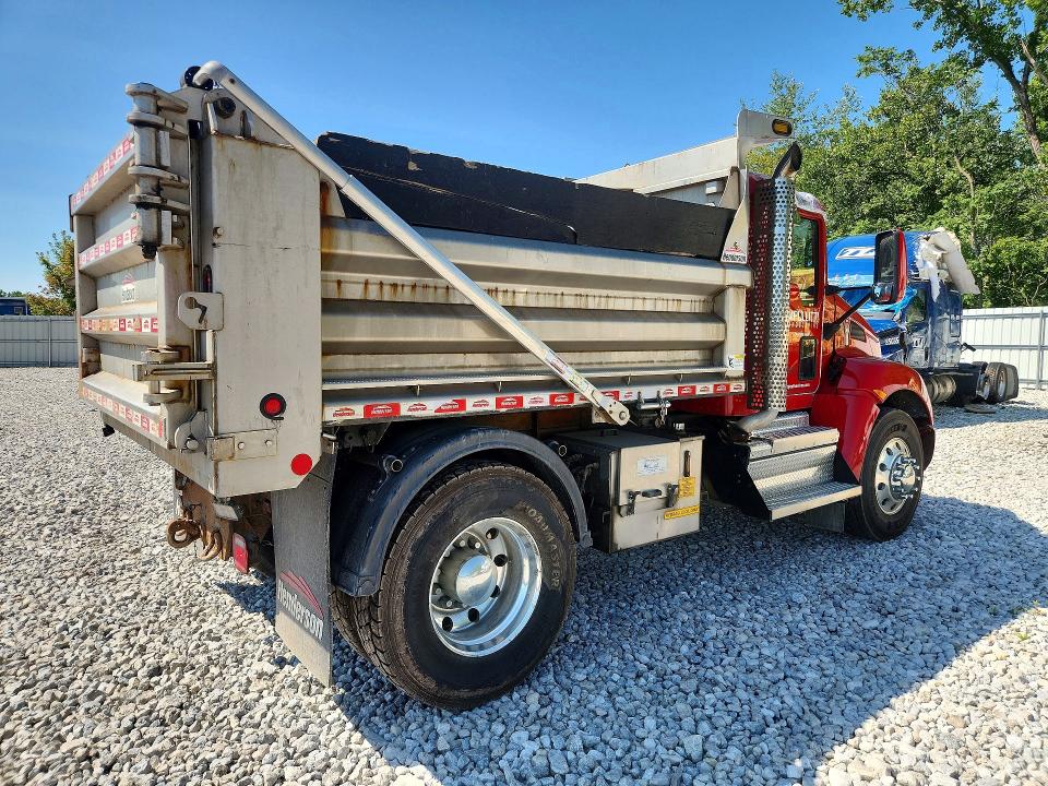 2022 Kenworth Constructi VIN 2NKHHJ7X1NM135971 COPART salvage auction — ROOF, OH - CERT OF TITLE-SALVAGE, sold $21,000 on 2026-08-20 (photo 3)