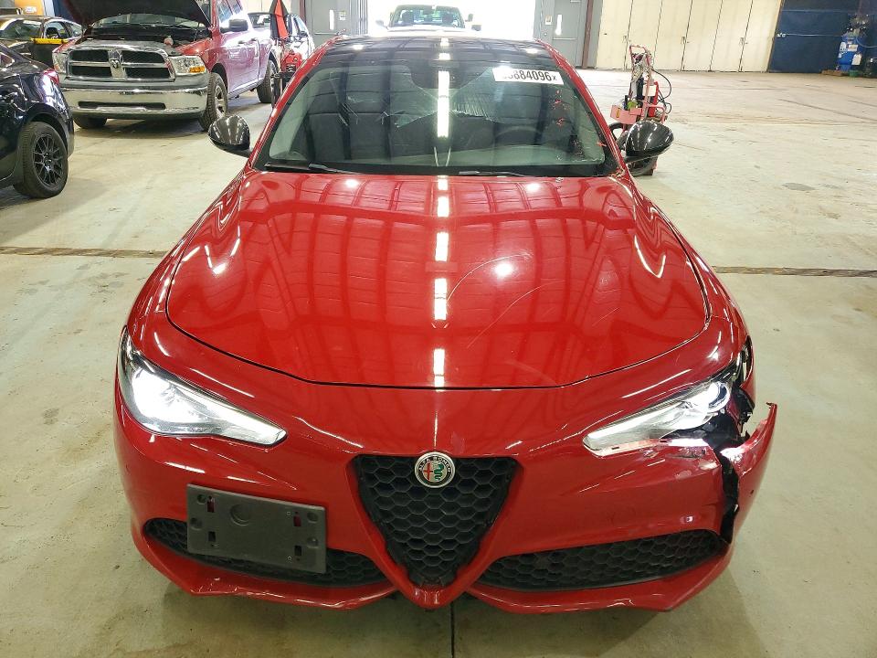 2019 Alfa romeo Giulia VIN ZARFANBN6K7612720 COPART salvage auction — FRONT END, WV - CERTIFICATE OF TITLE (P), sold $6,700 on 2026-08-06 (photo 5)