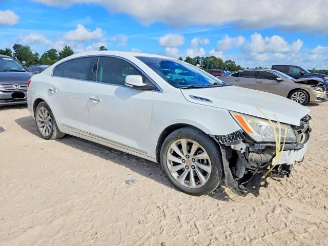 2014 Buick Lacrosse VIN 1G4GB5G32EF102437 COPART salvage auction — WATER/FLOOD, Tx - Salvage Title-Flood Damage, sold $400 on 2026-09-30 (photo 4)