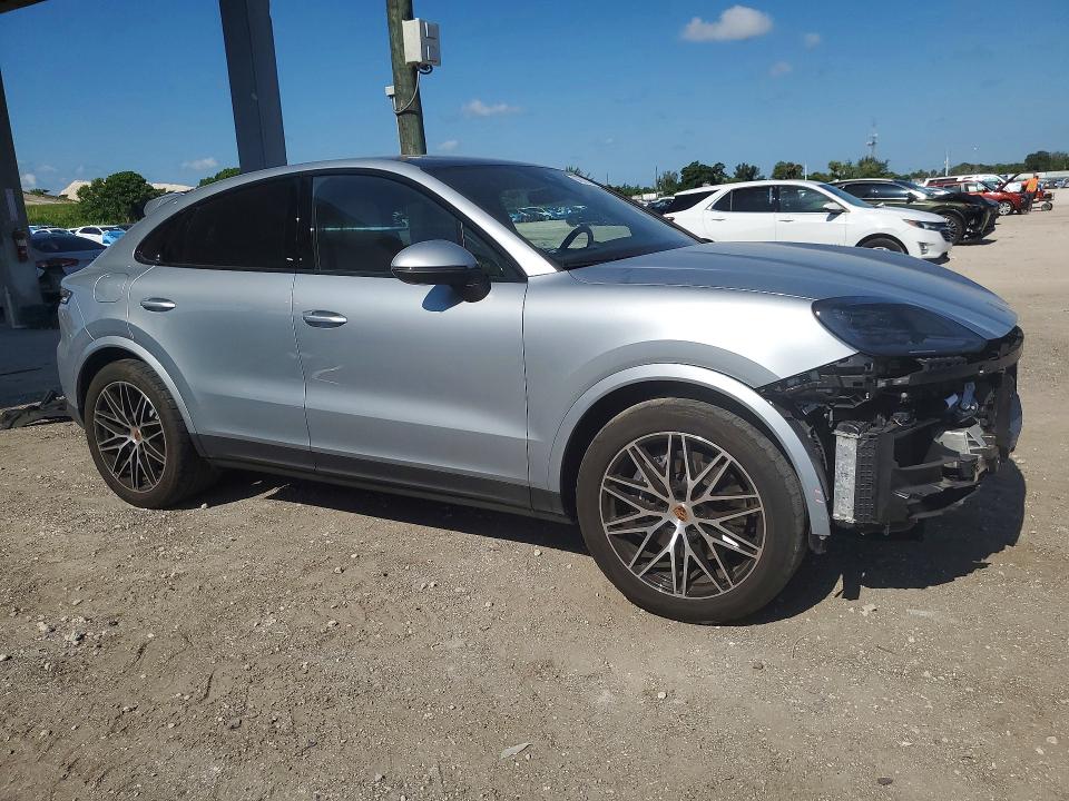 2025 Porsche Cayenne VIN WP1BA2AYXSDA31708 COPART salvage auction — FRONT END, FL - CERT OF TITLE SLVG REBUILDABLE, sold $49,500 on 2026-09-29 (photo 4)