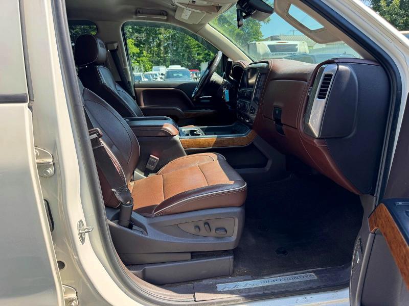 2014 Chevrolet Silverado VIN 3GCUKTEC4EG386442 COPART salvage auction — MINOR DENT/SCRATCHES, NY - CERTIFICATE OF TITLE, sold $7,100 on 2026-08-24 (photo 9)