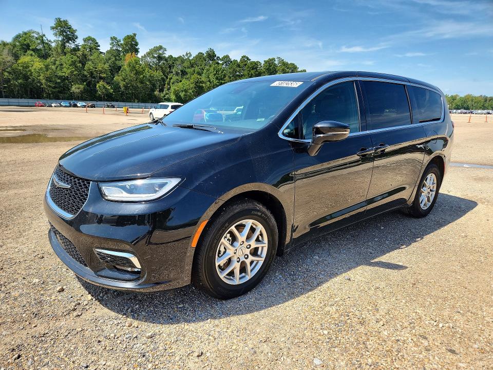 2025 Chrysler Pacifica VIN 2C4RC1BG0SR554016 COPART salvage auction — MINOR DENT/SCRATCHES, FL - CERT OF TITLE-SLVG REBLD FLOOD (P), sold $8,700 on 2026-08-19 (photo 1)