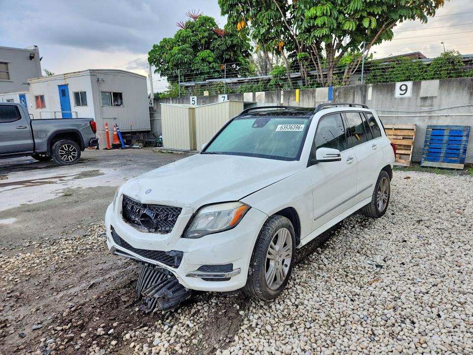 2015 Mercedes-benz Glk-klasse VIN WDCGG5HB8FG439339 COPART salvage auction — REAR END, Fl - Cert Of Title Slvg Rebuildable, sold $1,900 on 2026-08-18 (photo 1)