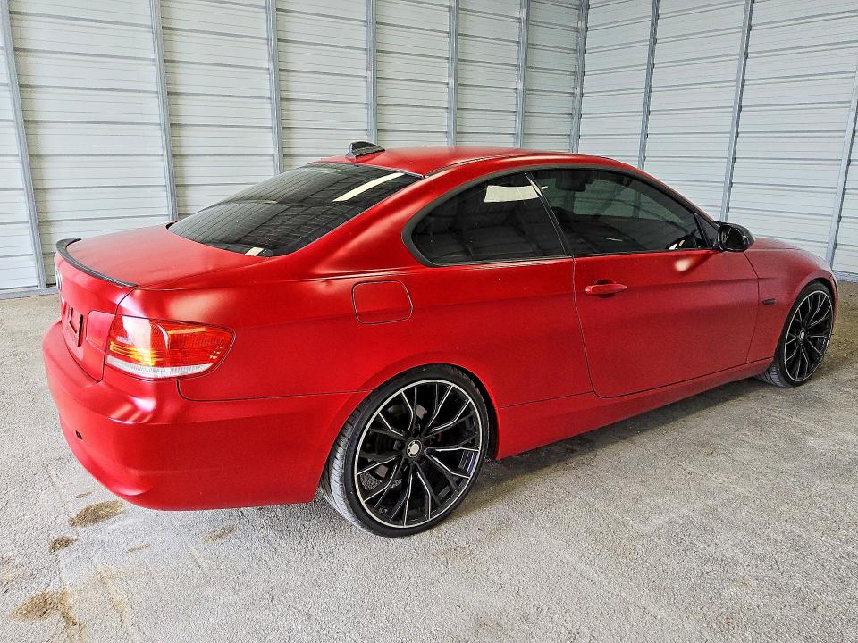 2009 BMW 3 series VIN WBAWB33579P136611 COPART salvage auction — MINOR DENT/SCRATCHES, FL - CERTIFICATE OF TITLE, sold $400 on 2026-09-08 (photo 3)
