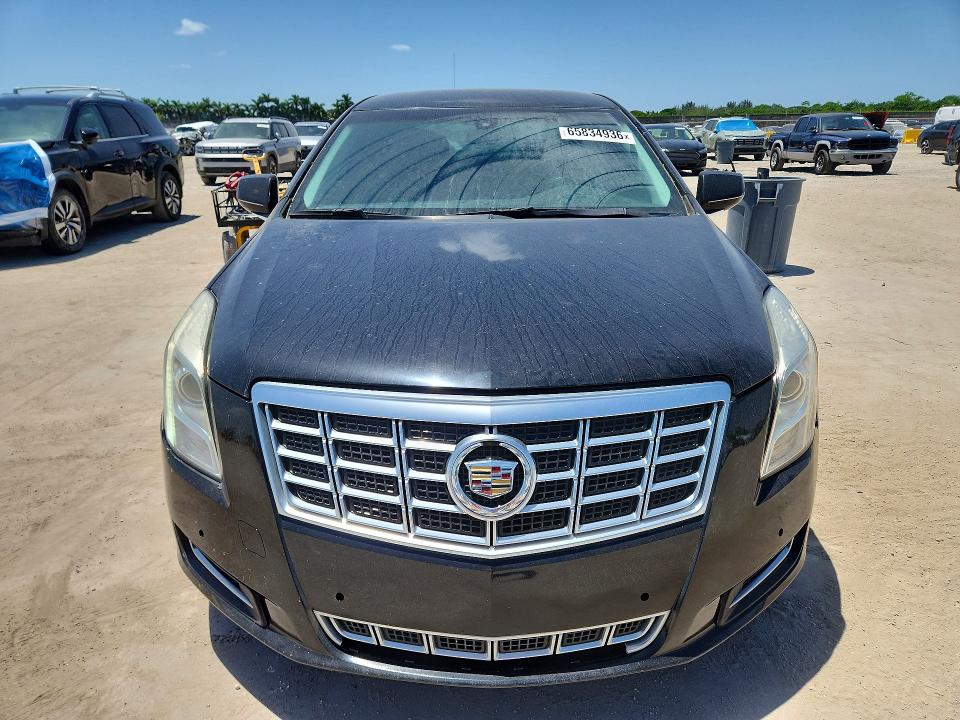 2015 Cadillac Xts VIN 2G61L5S38F9165120 COPART salvage auction — MINOR DENT/SCRATCHES, Fl - Cert Of Title Slvg Rebuildable, sold $10 on 2026-09-09 (photo 5)