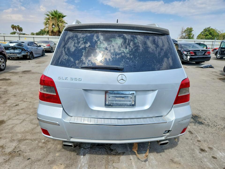 2010 Mercedes-benz Glk-klasse VIN WDCGG5GB7AF350555 COPART salvage auction — MINOR DENT/SCRATCHES, CA - DLR/DIS/EXP ONLY SALVAGE TITLE, sold $850 on 2026-08-21 (photo 6)