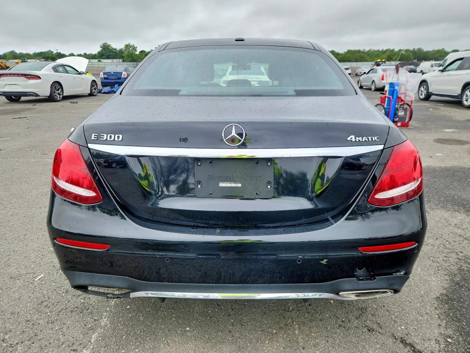2017 Mercedes-benz E-klasse VIN WDDZF4KB4HA077655 COPART salvage auction — WATER/FLOOD, NY - MV907A-FLOOD SALVAGE, sold $1,950 on 2026-08-19 (photo 6)