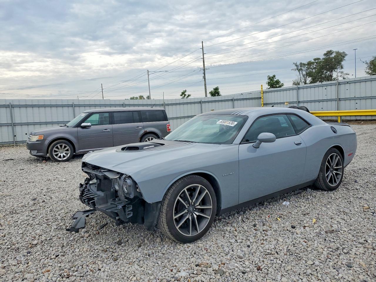 2020 Dodge Challenger VIN 2C3CDZBT1LH194636 — COPART salvage auction photo