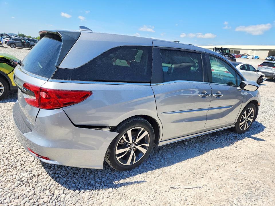 2024 Honda Odyssey VIN 5FNRL6H80RB014877 COPART salvage auction — FRONT END, Salvage Title, sold $10,300 on 2026-09-03 (photo 3)