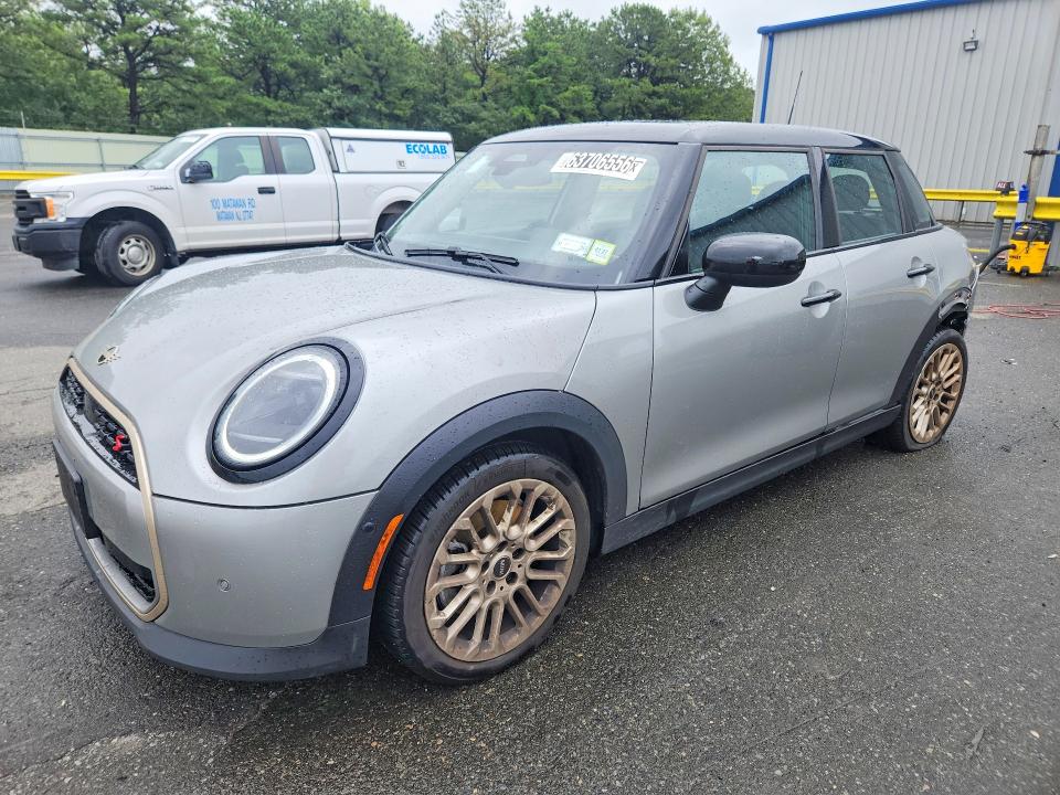 2026 Mini Cooper VIN WMW53GD00T2Y09178 — COPART salvage auction photo