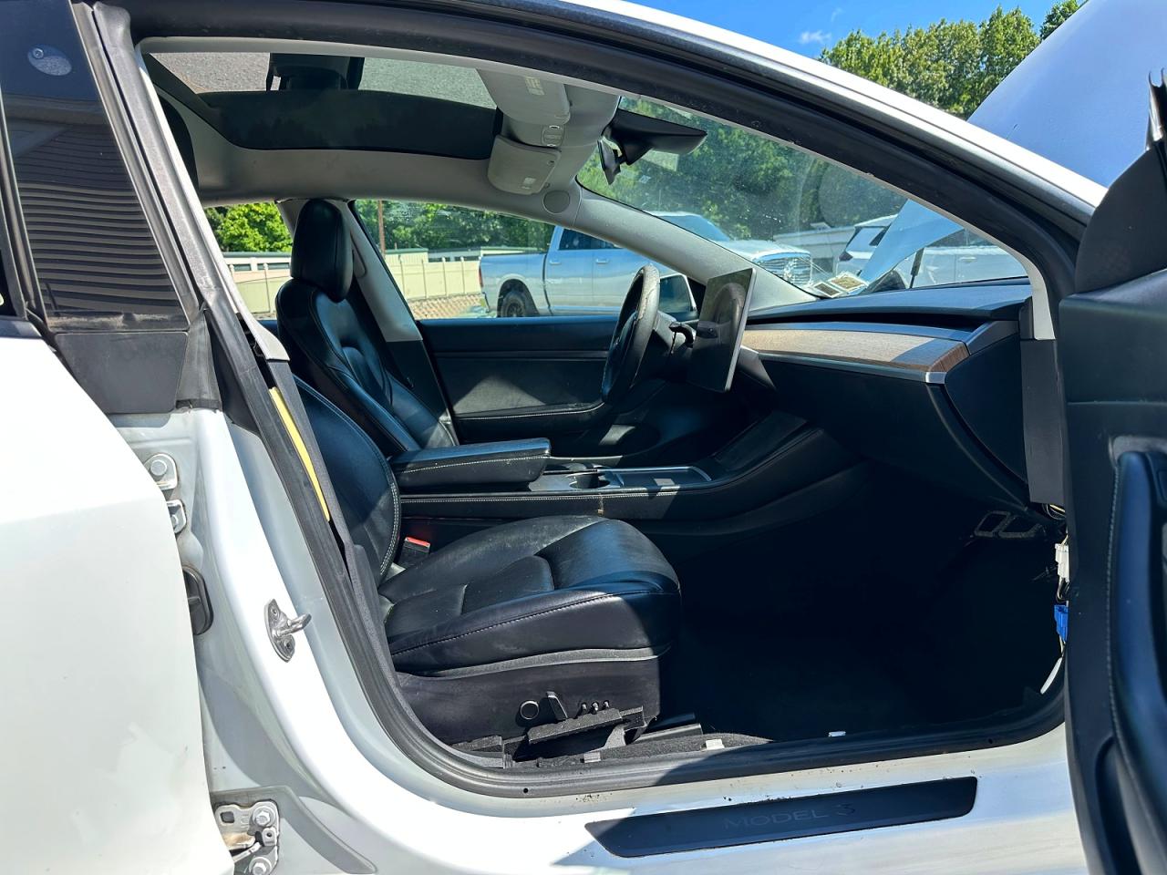 2021 Tesla Model 3 VIN 5YJ3E1EA9MF857852 COPART salvage auction — Rear End, VA - CERTIFICATE OF TITLE, sold $8,300 on 2026-09-15 (photo 5)