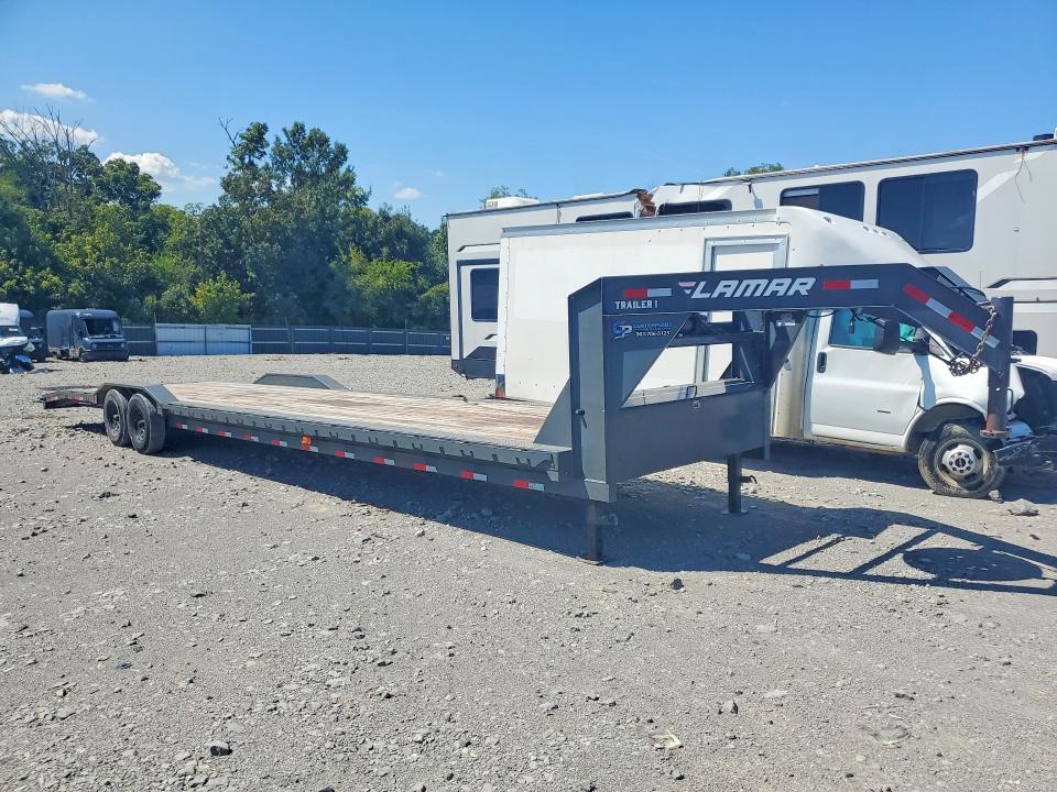 2021 Lamar Unknown VIN 5RVH83828MP095882 COPART salvage auction — REAR END, TN - CERTIFICATE OF TITLE (P), sold $4,550 on 2026-09-22 (photo 4)