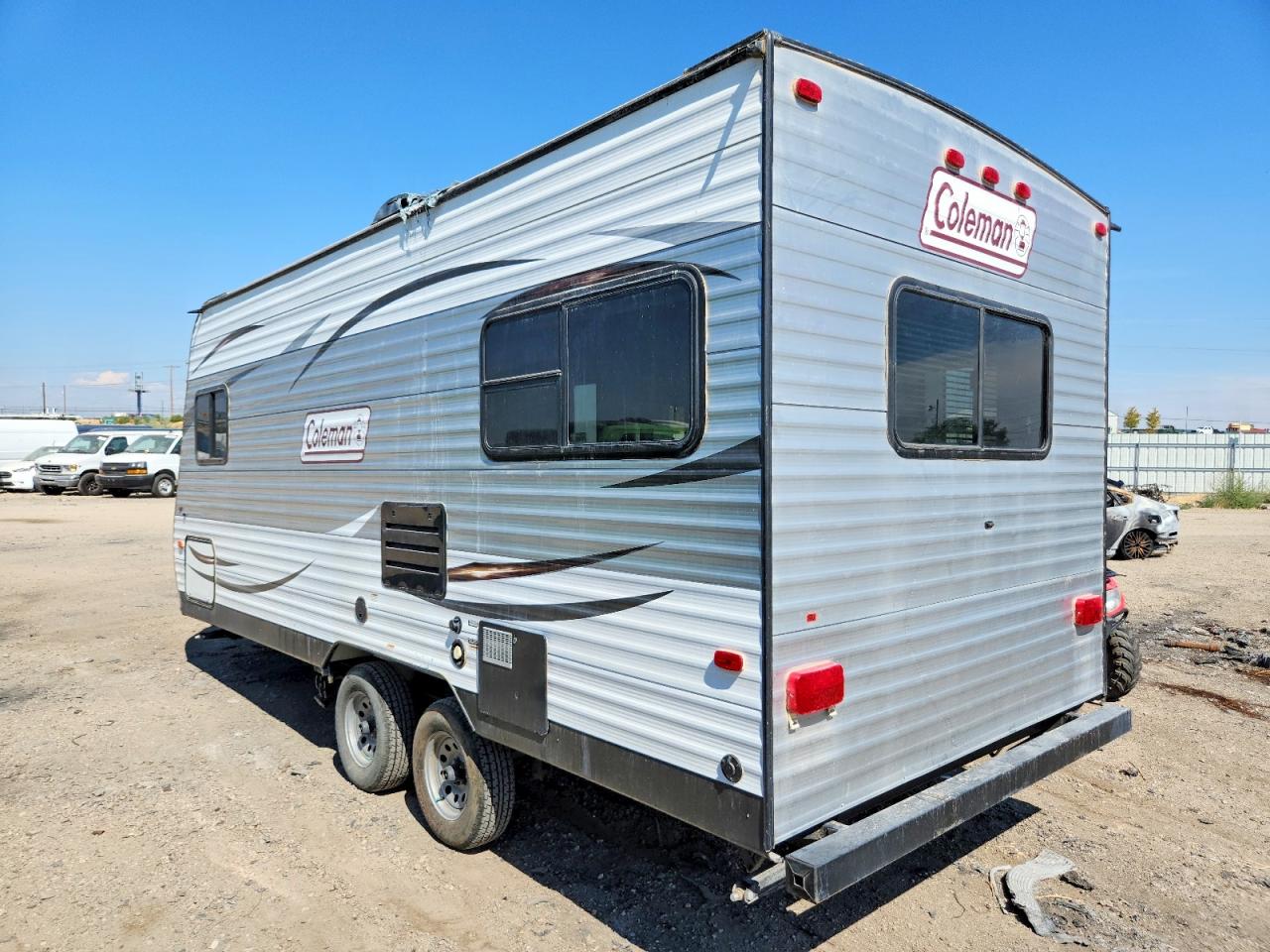 2016 VIN 4YDT19228GY932517 COPART salvage auction — Burn - Interior, Sc - Salvage Title, sold $1,550 on 2026-09-24 (photo 4)
