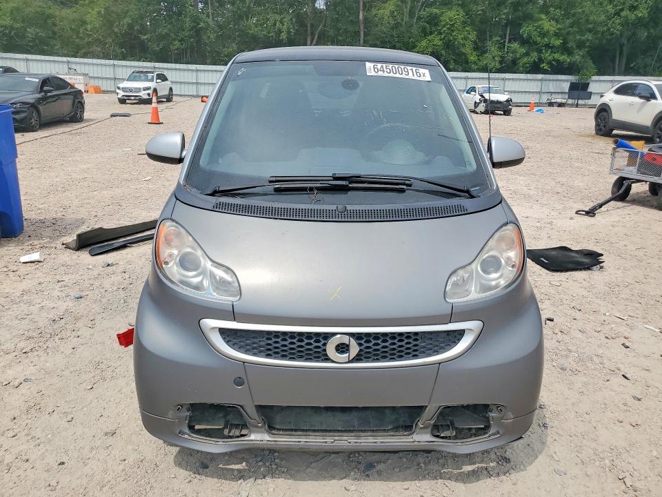 2013 Smart Fortwo VIN WMEEJ3BA2DK688749 COPART salvage auction — MINOR DENT/SCRATCHES, Ga - Dealer Only Salvage Title, sold $250 on 2026-08-21 (photo 5)