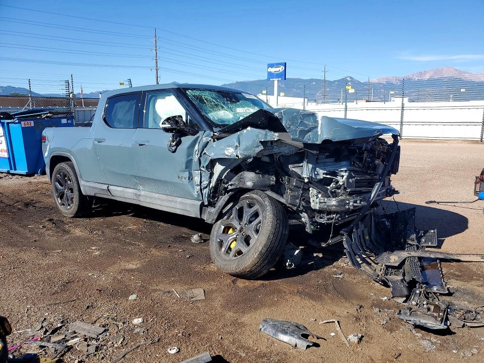 2025 Rivian R1t VIN 7FCTGCAP5SN036840 COPART salvage auction — FRONT END, Co - Salvage Title, sold $7,900 on 2026-09-21 (photo 4)
