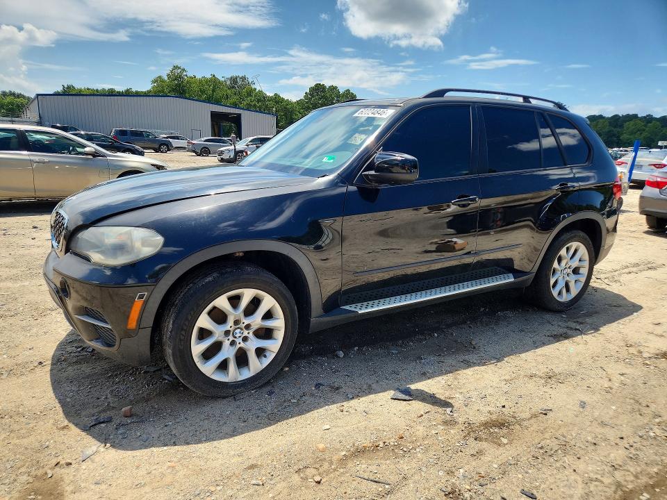 2013 BMW X5 VIN 5UXZV4C58D0B03987 COPART salvage auction — REAR END, Va - Certificate Of Title, sold $600 on 2026-08-18 (photo 1)