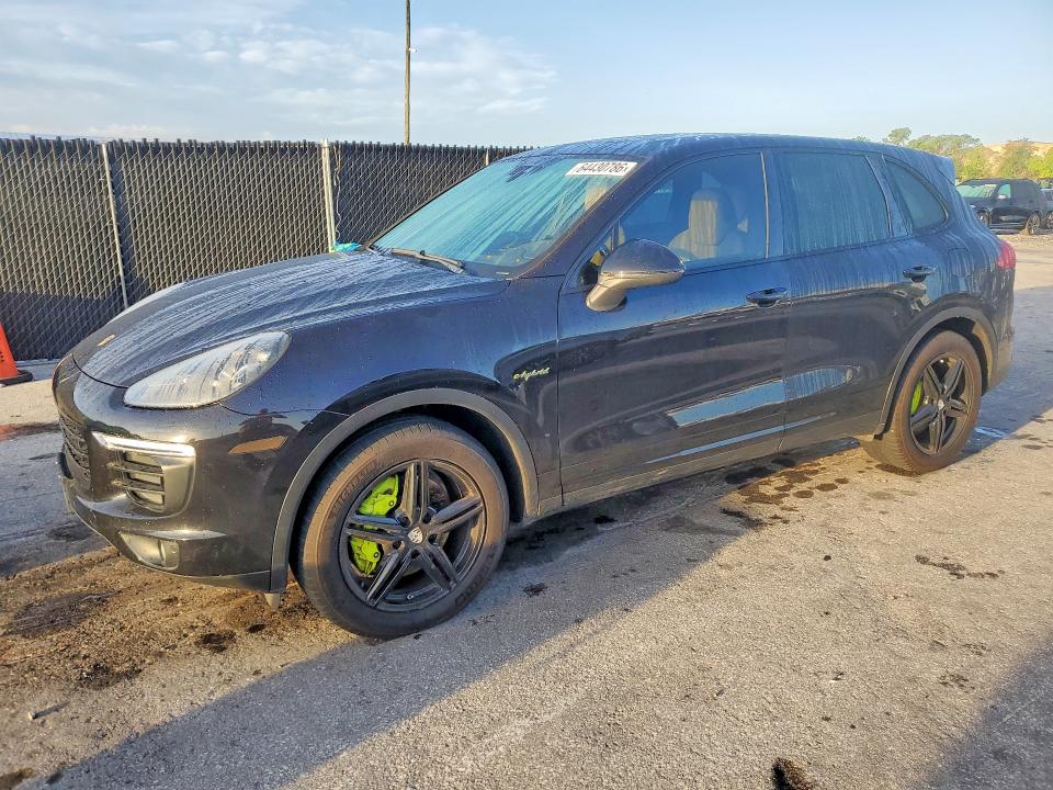 2016 Porsche Cayenne VIN WP1AE2A24GLA16551 COPART salvage auction — NORMAL WEAR, Md - Certificate Of Title (P), sold $6,500 on 2026-08-11 (photo 1)