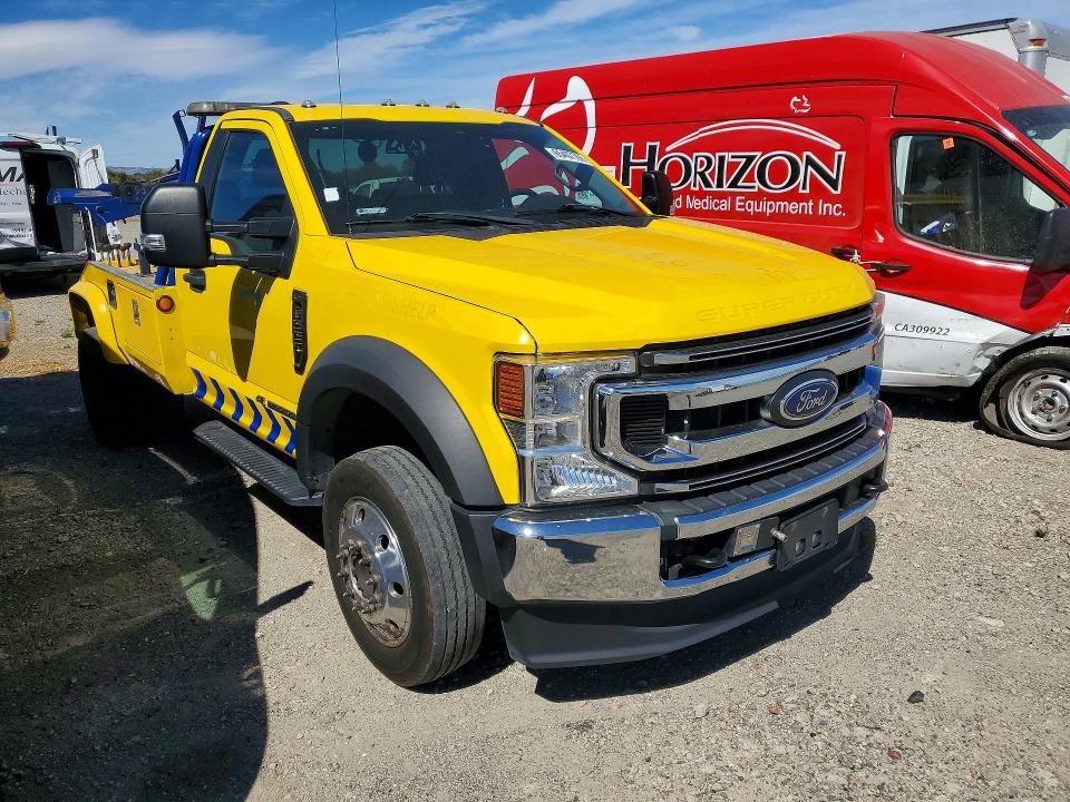 2021 Ford F550 VIN 1FDUF5GT1MDA06591 COPART salvage auction — MINOR DENT/SCRATCHES, Ca - Dis/Dlr/Exp Only Clean Title (P), sold $22,200 on 2026-08-31 (photo 4)