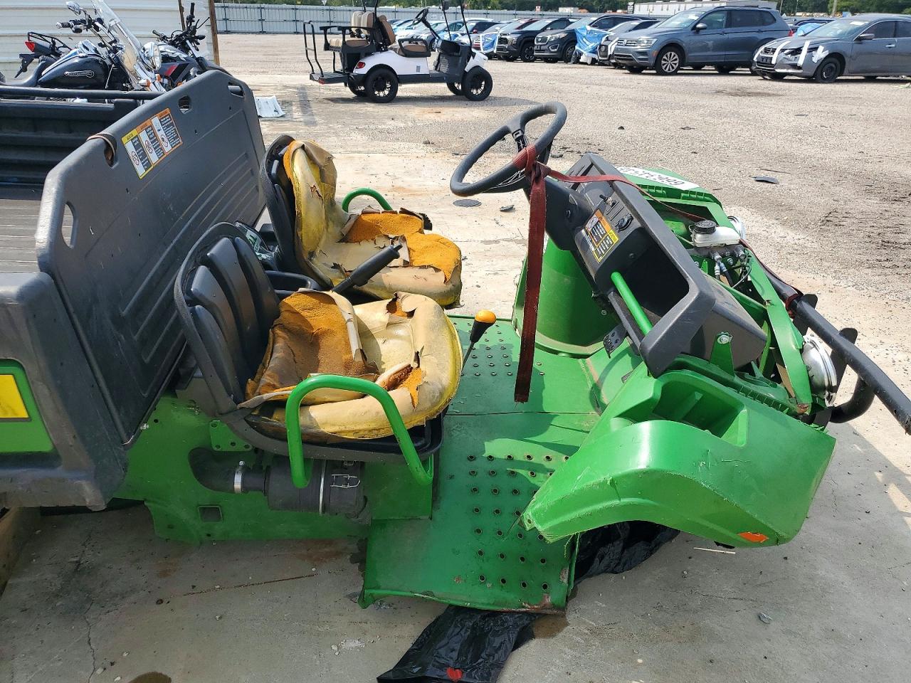 2025 VIN 1M04X2XDVSM200203 COPART salvage auction — Frame Damage, Bs - Clean Title, sold $10 on 2026-09-24 (photo 5)