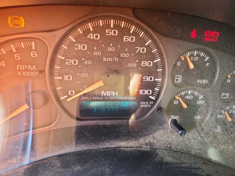 2002 Gmc Sierra 1500 VIN 2GTEK19T021343417 COPART salvage auction — REAR END, Ms - Certificate Of Title, sold $275 on 2026-09-11 (photo 9)