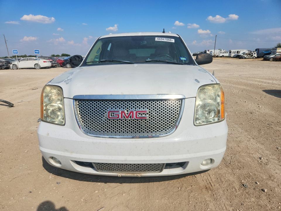 2007 Gmc Yukon xl VIN 1GKFK66847J232002 COPART salvage auction — FRONT END, Mt - Certificate Of Title, sold $775 on 2026-09-10 (photo 5)